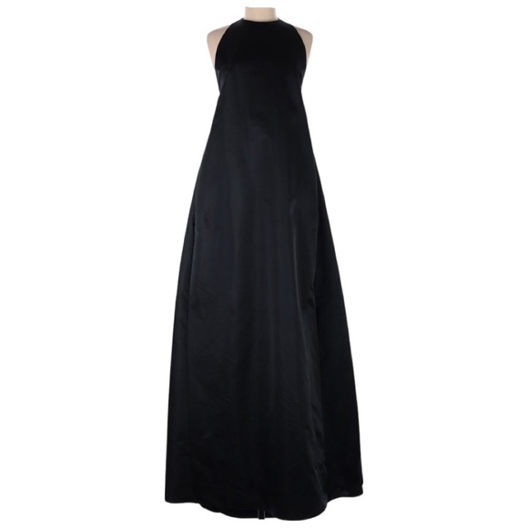 Brunello Cucinelli
Size M Halter Neck Beaded Back Strap Gown
Cocktail Dress - Picture 2 of 6